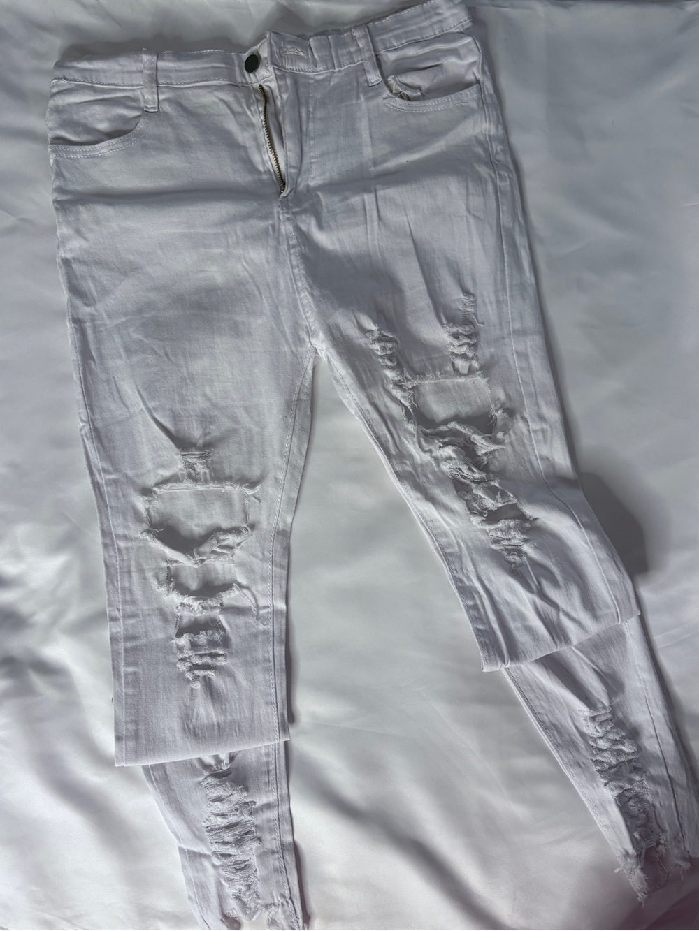 Source Unknown White Distressed Women's Skinny Jeans